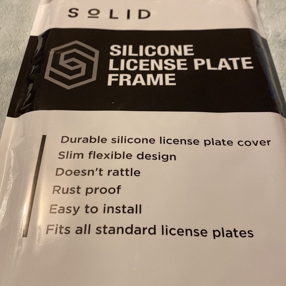 Silicone license plate frame - Picture 2 of 4